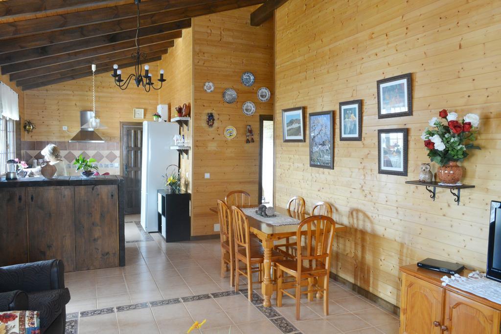 Villa La Casita De Madera Ardales Exterior foto